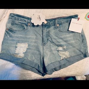 NWT denim shorts, sz Medium Reg. 43.99
